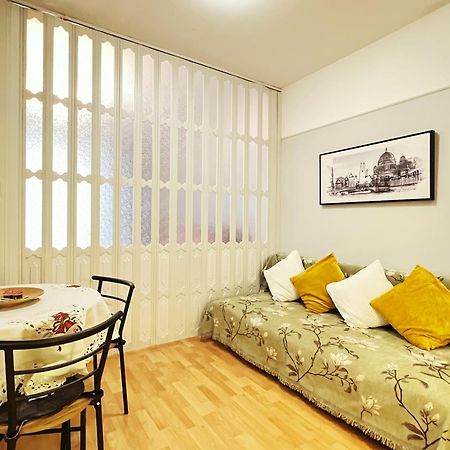 Acacia Aparhotel-Near New York Cafe Budapest Bagian luar foto